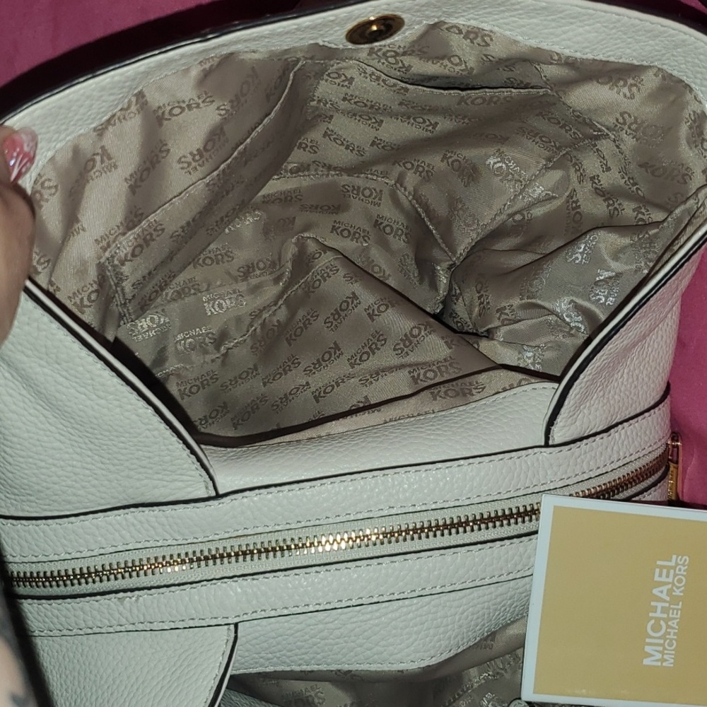 BNWT:  MICHAEL KORS LEATHER BAG - Picture 9 of 16